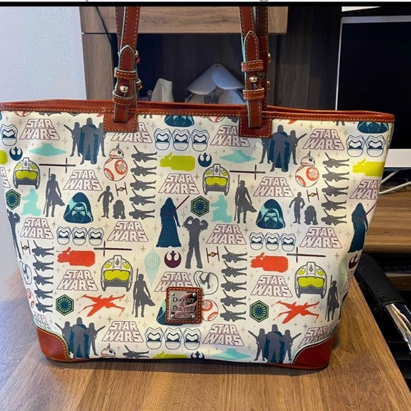 **PRICED TO SELL!!** Dooney & Bourke Star Wars Leather Bag! Star War Lovers!!! - Picture 2 of 9